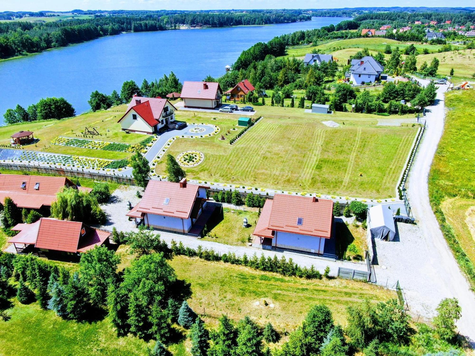 Apartamenty Jasmin I Lilia Jez. Sunowo Kolo Elku Chrzanowo Kültér fotó