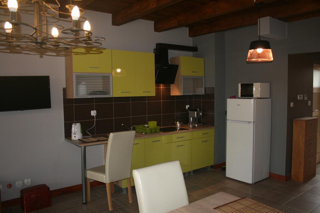 Apartamenty Jasmin I Lilia Jez. Sunowo Kolo Elku Chrzanowo Kültér fotó